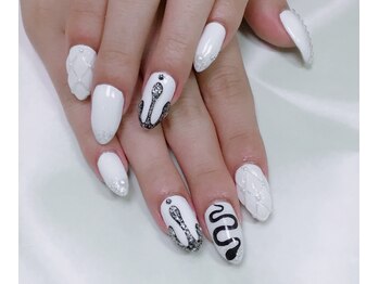 ネイルサロン ビューティーマジック 川口店/手書きアートネイル