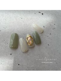 宝石ネイル