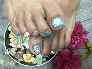 ネイルルーム 千美(room)/フット タイル柄ネイル