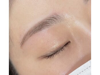 ルチアアイラッシュ(LUCIA)/アイブロウスタイリング