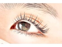 クルミナージュ(Kuruminaaje)/まつげパーマ上