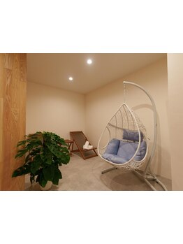 仕事帰り・早朝OKのサロン