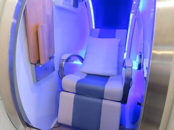 シフト(Shift)/不思議空間☆酸素水素カプセル