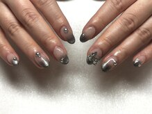 アルティノ ネイル ガーデン(altino nail garden)/シルバー×ブラック×スタッズ