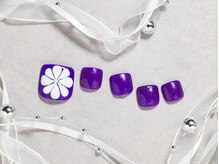 パープルの爪屋/ぷっくりフラワーで存在感を＊