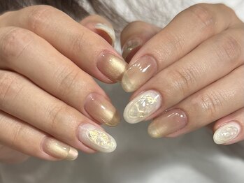 レアネイル(Lea nail)/ピンク×ホワイト