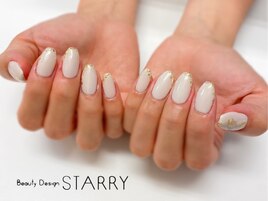 シンプル　ゴールド　ホワイト