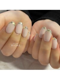 苺ミルクガラスフレンチネイル！