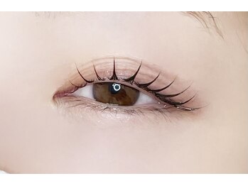 アイモア 江南店(eye mor.)/目尻流しデザイン