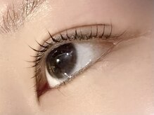 ビーモア(B.MORE)/韓国風束間まつ毛で垢抜け