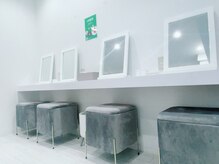 スターラッシュ 梅田店(Star Lash)/ゆったりできるメイクスペース