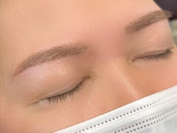 癒 and 美 悠希 ゆうき/美眉スタイリング/アイブロウ