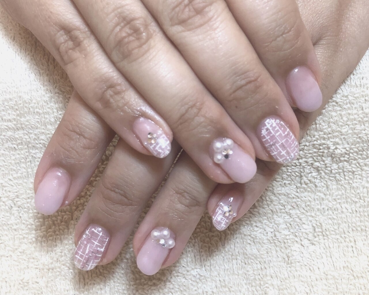 ピンクネイル　ツイードネイル　ガーリーネイル lilygel.nail ✿︎color✿︎ # 024 ガーリーピンク # 053 ドレスピンク