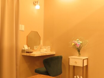 ユヴィラ(YUVIRA)/ドレッサー