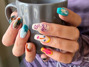 Ladies nail designed &nbsp;by SHOKO