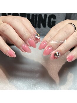 シンイサロン(shini salon)/#大きめなビジュー♪