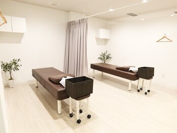 えなわせ接骨院 手稲院/広々とした院内で心も体もケア