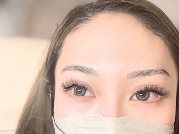ファンシーウィンク(fancy-wink)の写真/スリーランク上の仕上がりで振り向かれる美しさを♪高レベルの技術とセンスであなたをプロデュース◎