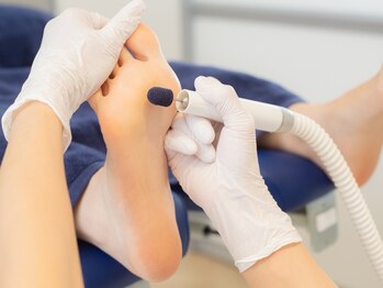 ペディケア 横浜本店/施術の流れ6【足裏角質ケア1-1】