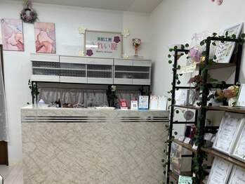 美肌工房きれい屋の写真/【毛穴ケアでぱっと明るい透明感あふれるお肌へ】余分な皮脂をケアすることで自慢のお肌へ大変身◎