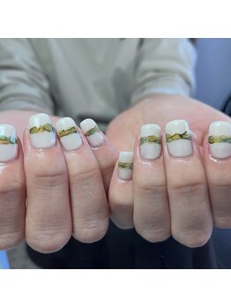 プリュネ(Prune)/ホワイト/グリーン