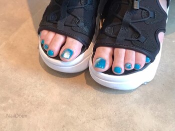 ネイル ドゥ 岡山駅前店(Nail Doux)/ブルー×マグネットフットネイル