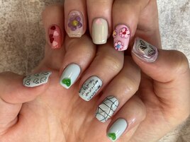 お絵かきネイル
