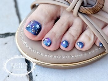 ホーミーネイルズ アットオフザリップパーク(HOMIE Nails at off the Lip park)の写真/まだまだ大人気のフットネイル！普段ハンドネイルが出来ない方にも◎お好みのデザインがきっと見つかる！