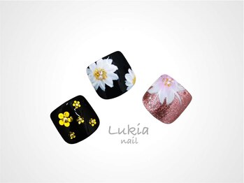 ルキア(Lukia)/お花☆フットネイル