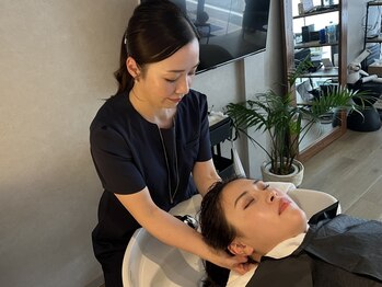 リフェロ 豊橋店(Refero)の写真/疲れ目や首肩の張りは"Luana tokyo認定★眼精疲労を改善！開始数分で寝落ちしてしまう方多数☆