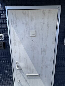 アンソレイユ(ensoleille)/手前　A号室