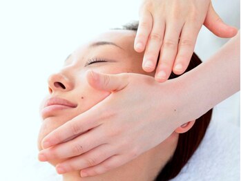 サレーヌ フェイシャルサロン 塩尻店/メリハリのある小顔へ♪