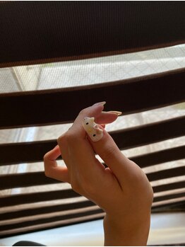 アトワ バイ サイ(A'tois by sai)/kitty .