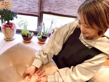 風冴(かぜさえ)/嬉しい効果のハンドマッサージ!