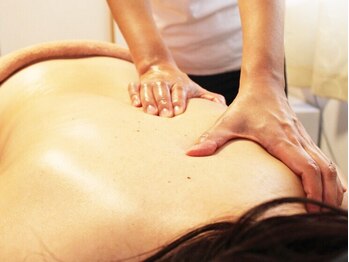 フロー(Flow)の写真/疲労/首肩こり/むくみ解消☆【熟練リンパマッサージ×温熱ラジオ波】しっかり"コリ"ほぐし!自律神経も整う!