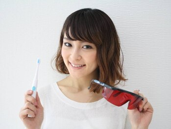 ホワイトニングサロン ビアンカ 浜松浜北店(BIANCA)/【LEDライトの照射】