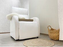 人目を気にせず受けられる半個室空間