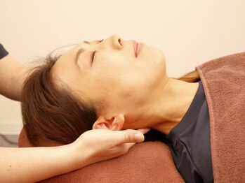 ジョイ 茅ヶ崎北口店(JOY)の写真/頑固な首・肩のつらさに。オイルの癒し×もみほぐしでじっくりケア◎