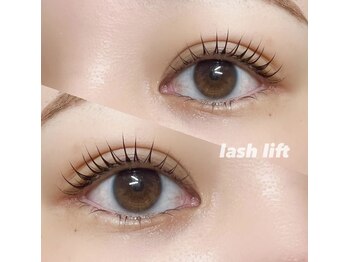 セレブヒルズ 丸の内/束感まつげパーマ