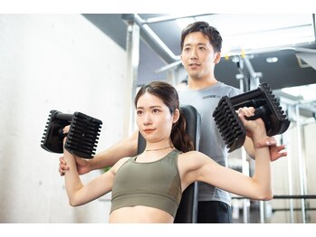 ベイシス 札幌店(BASIS)の写真/月額8,800円～手軽に本格ボディメイク！手ぶらOK×完全マンツーマンの継続率90%超えの実力派ジム