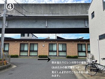 ラナン(Lanan)/駐車場からサロンまでの道順