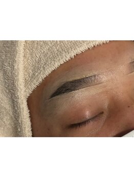 エルピス(elpis)/メンズ眉毛ワックスの流れ―1―