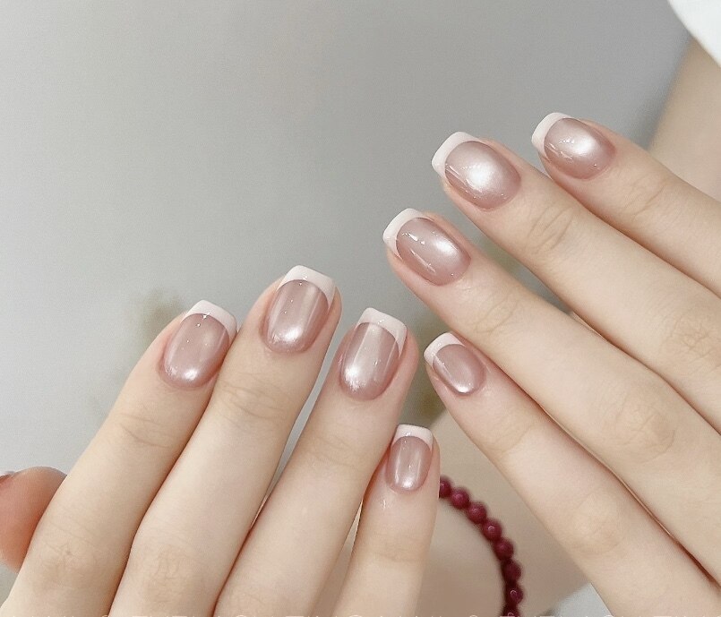 水光ネイル フレンチ：PG015668763｜クリスタルネイルサロン(Crystal