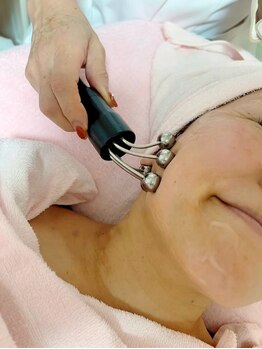 美キュートの写真/【人気の筋肉リフトでキュッとシャープな小顔へ徹底改善】小顔リフト美白美肌へ！