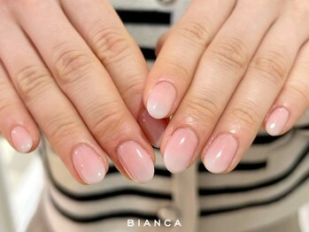 ビアンカ 栄店(Bianca)の写真/《シンプルが得意なサロン☆》ベイビーブーマーが人気☆オフィスネイルのご相談大歓迎【チタネイル導入店】