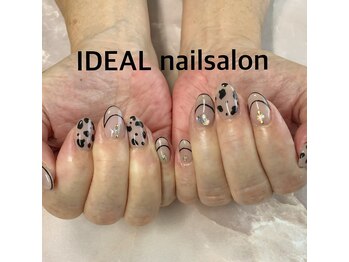 イデア(IDEAL)/モノクロアニマルネイル