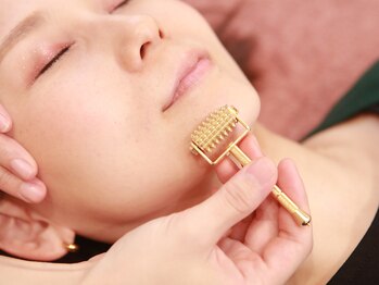 いちまる鍼灸院/コロコロローラーでスッキリケア