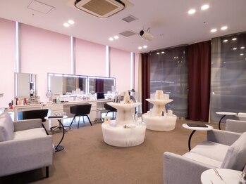 キラ(KIRA)/店内