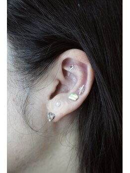ステイゴールド(STAY GOLD)/耳つぼジュエリーデザイン