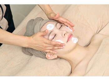 スレア 横浜店(SLEA)/小顔２　クレンジング